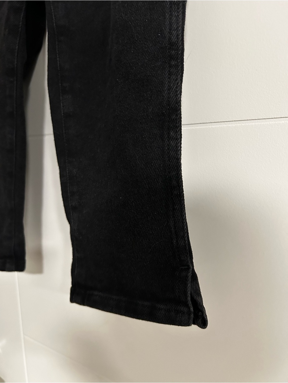 Madewell Women's Black Capri Jeans - Picture 7 of 8